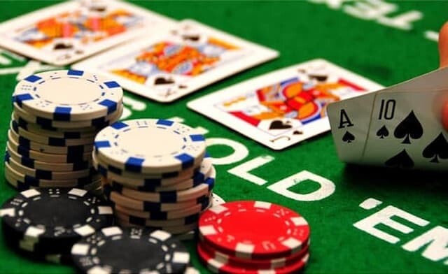 Luật chơi all in Poker khi có 2 người